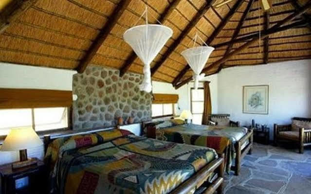 Huab Lodge Kamanjab エクステリア 写真